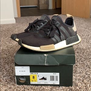 NMD_R1 W